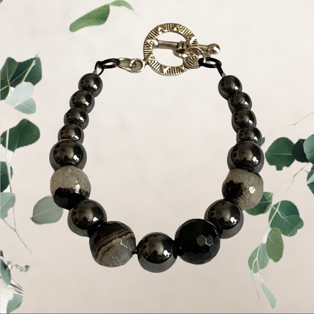 Hand Crafted Onyx Quartz and Hematite Bead Bracelet Authentic Real Stones - Picture 1 of 6